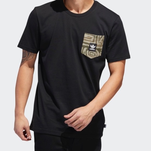 Men’s Adidas Dakari pocket t-shirt Medium - Picture 3 of 4